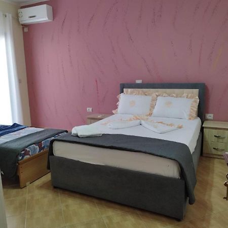 Alexander Apartment Ксамил Екстериор снимка